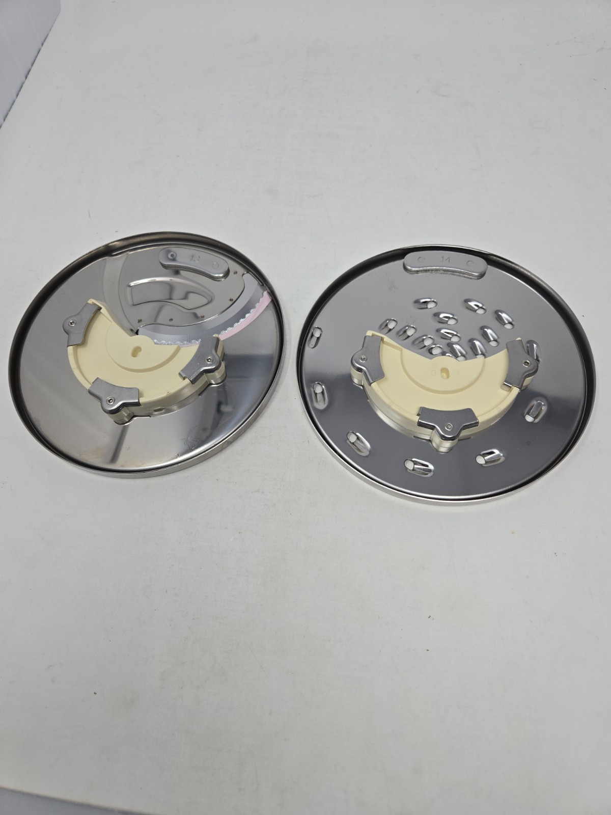 Cuisinart DFP-14 Series 14 Cup Food Processor Discs DLC-044TX 4mm & DLC-037TX