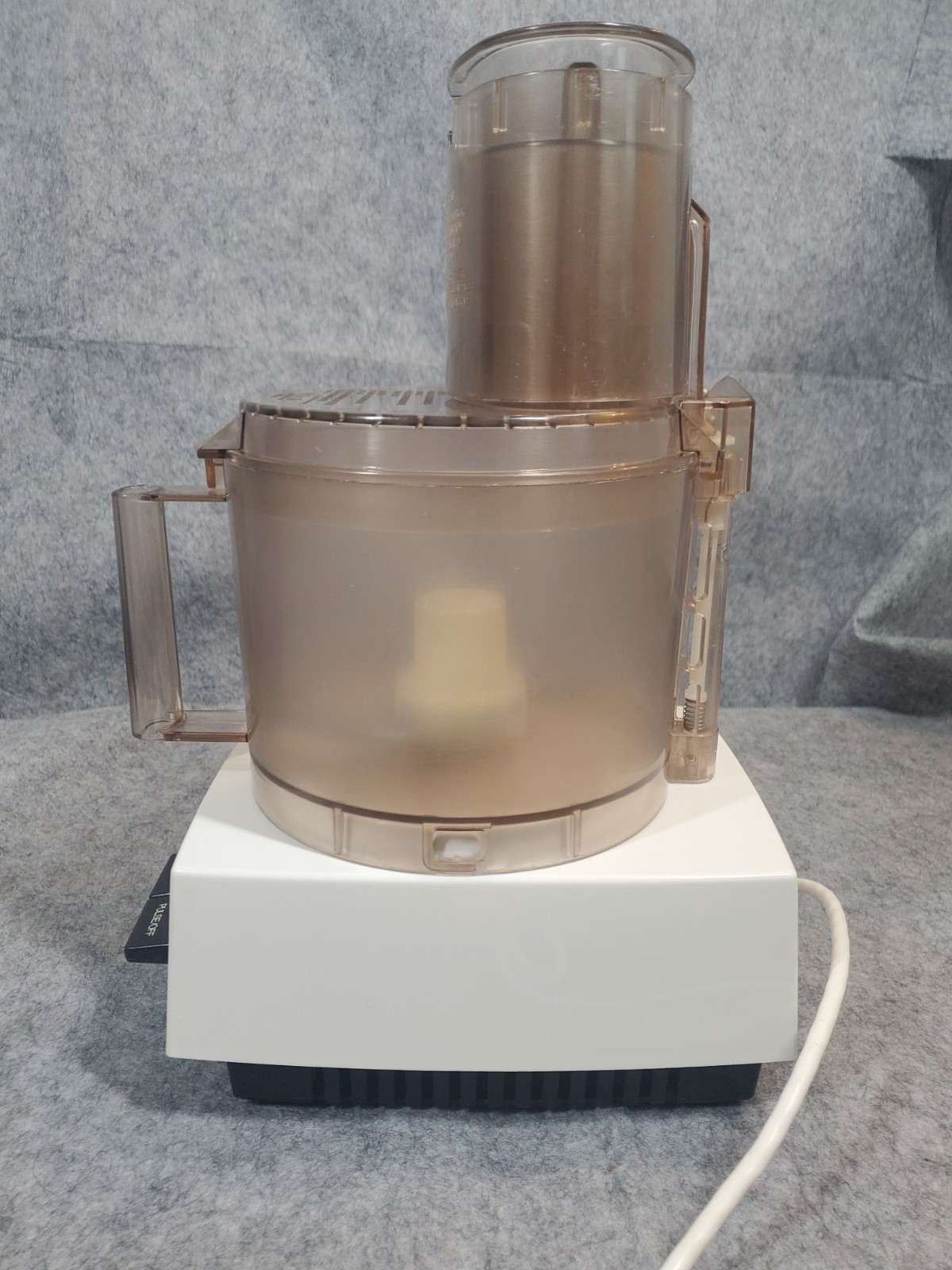 Vintage Cuisinart DLC-8 PLUS 600W 11 Cup White Food Processor w/ Attachments