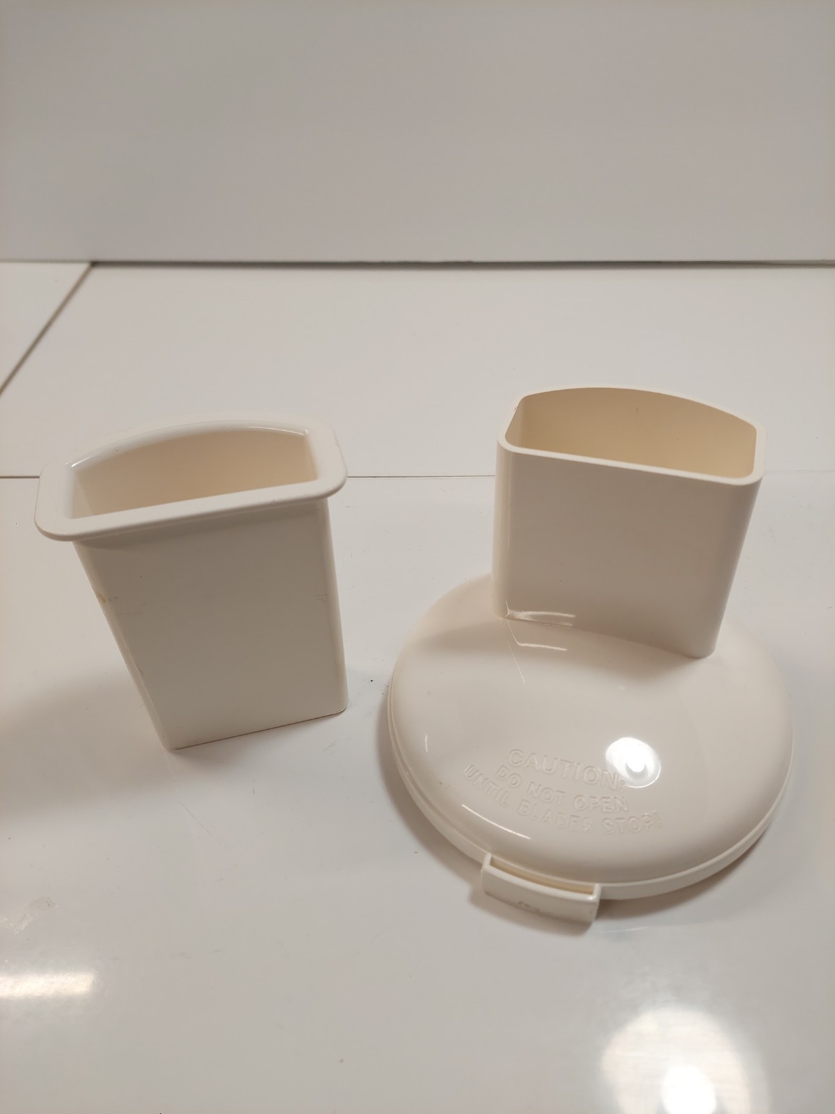 Sunbeam Oskar 14081 Food Processor Parts White Bowl Lid Chute + Pusher Only
