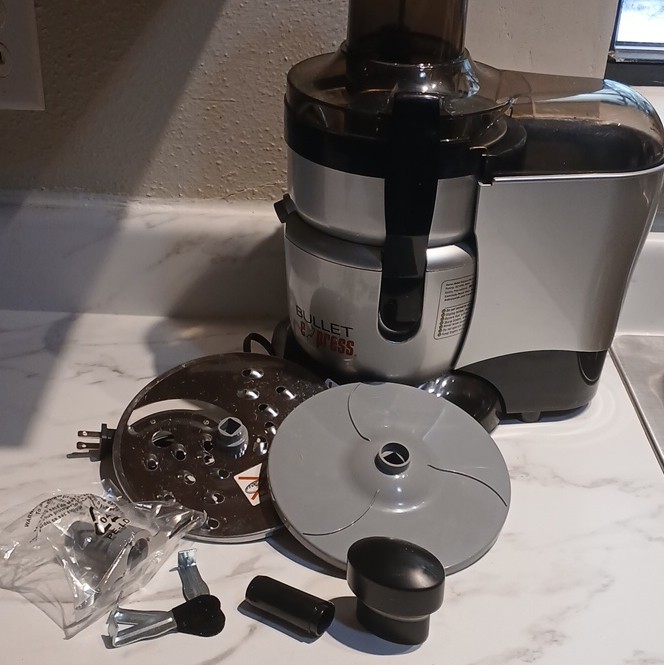 Bullet Express Food Processor Silver/Black w Bowl Lid Pusher Slicing Disc