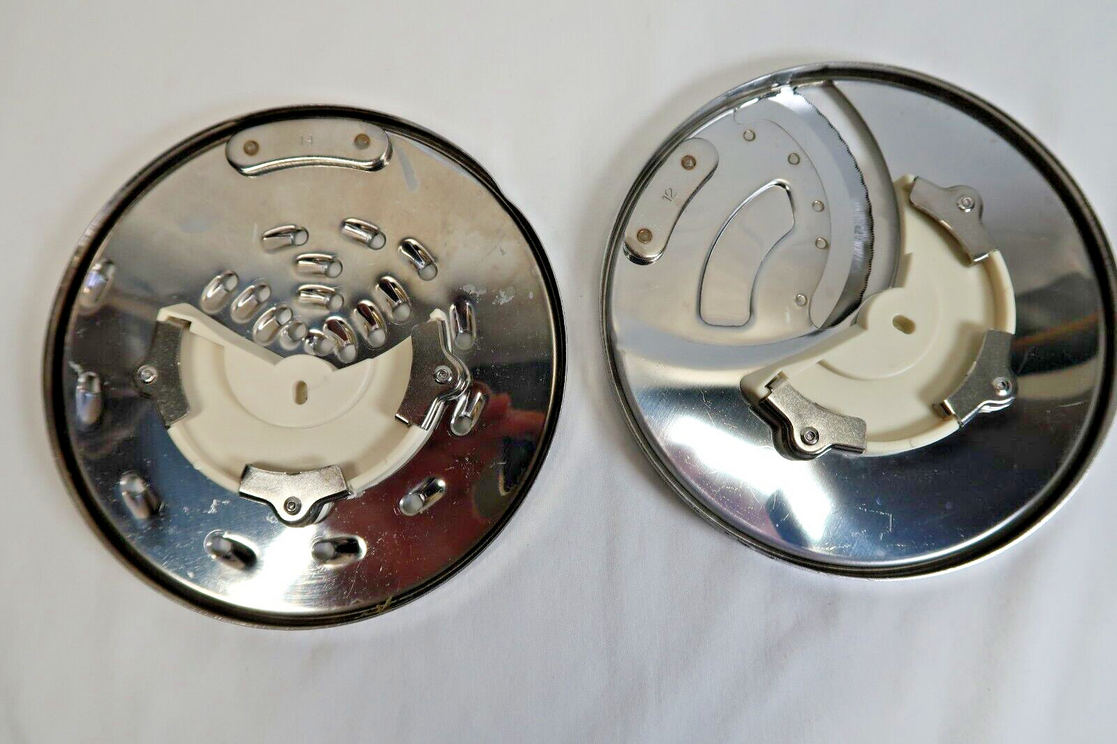 CUISINART Pro Custom 11 Shredding Slice Discs DLC- 837 / 844 Lot of 2