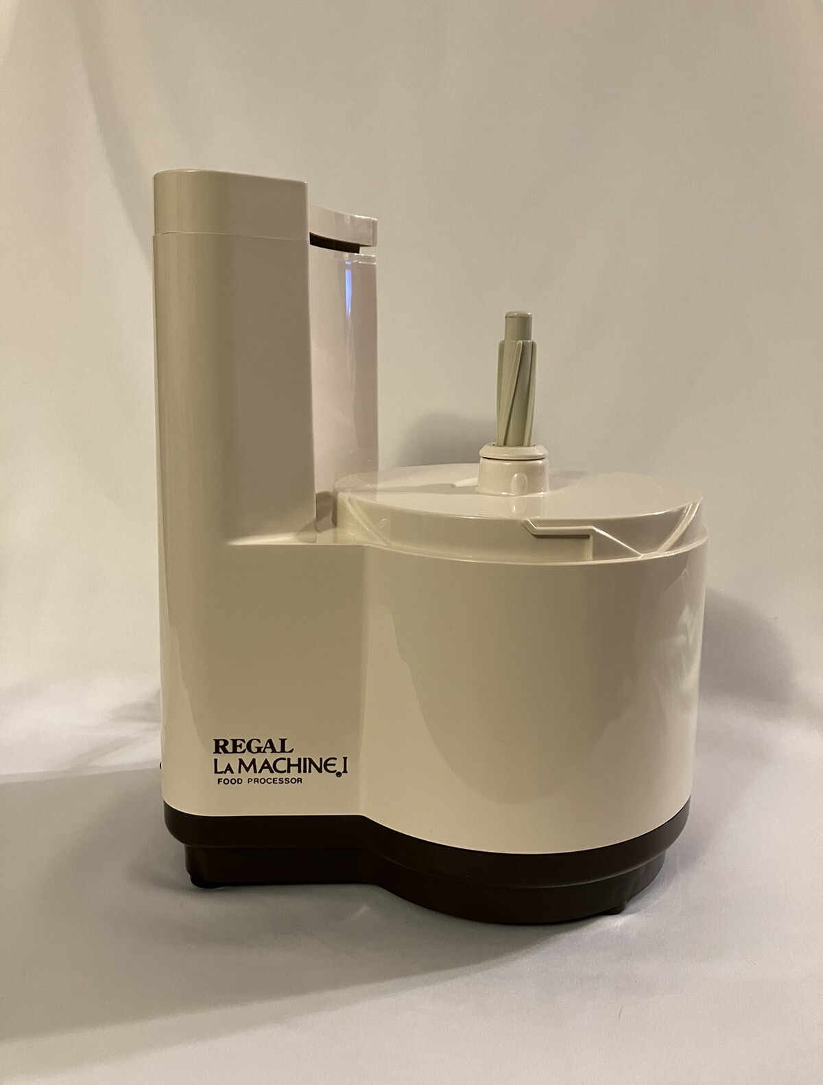 Regal La Machine 1 Model V813 Food Processor Replacement Part: Motor/Base