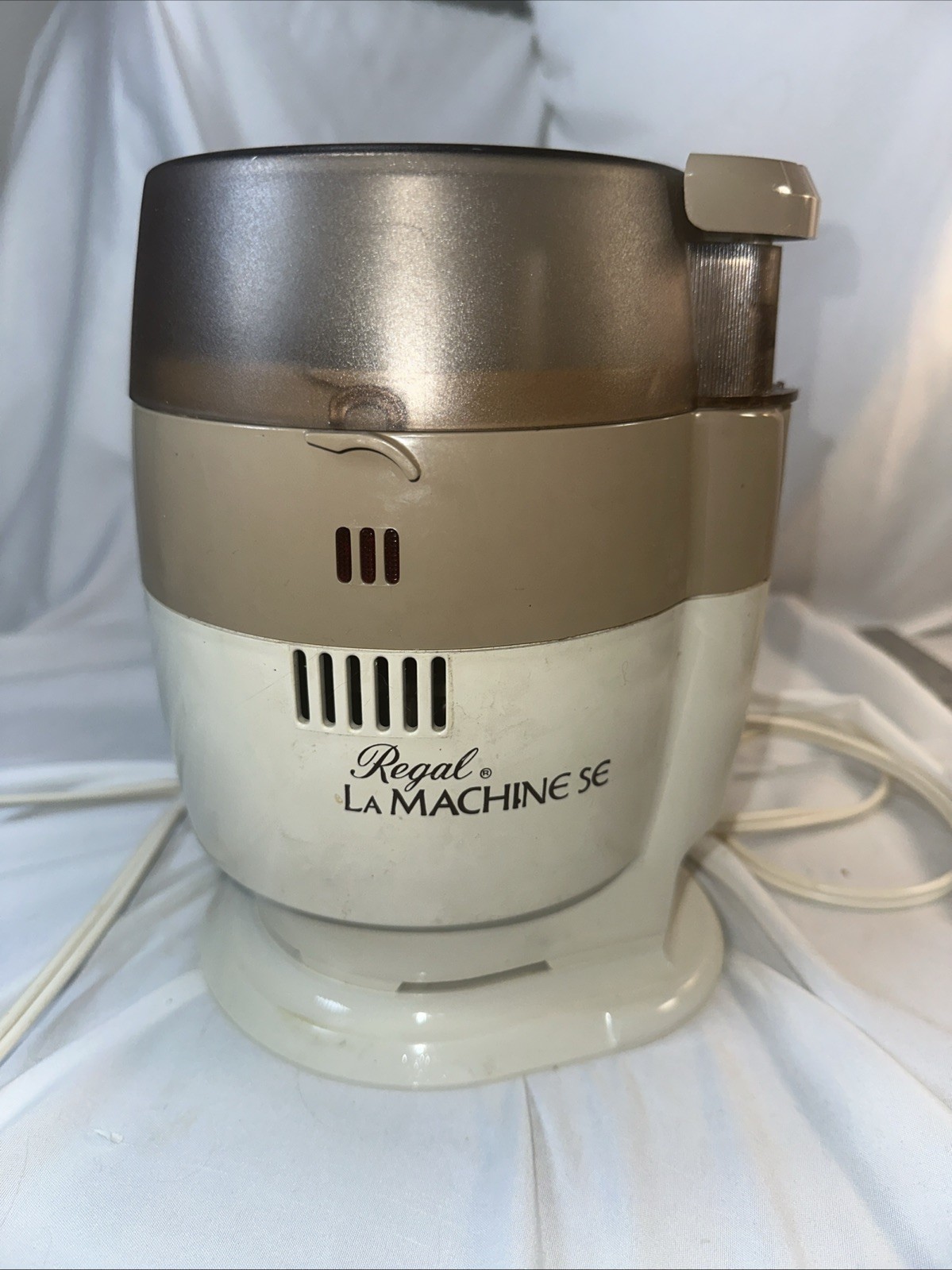 Regal La Machine SE Food Processor/chopper Vintage V648 EUC French