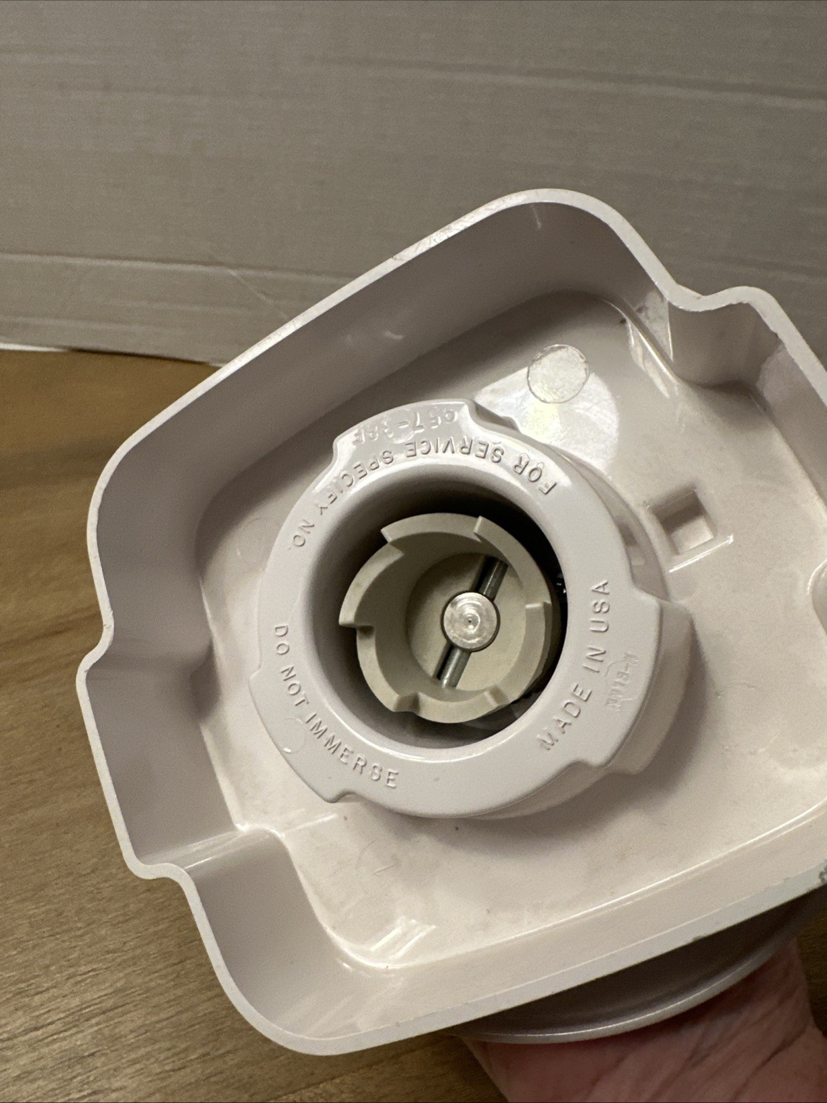 Oster Designer Kitchen Center 957-38F Food Processor Adapter Base Part