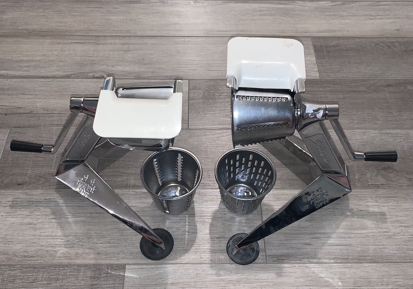 VINTAGE SALADMASTER FIVE STAR FOOD PROCESSOR 4 CONES HAND CRANK SALAD MASTER