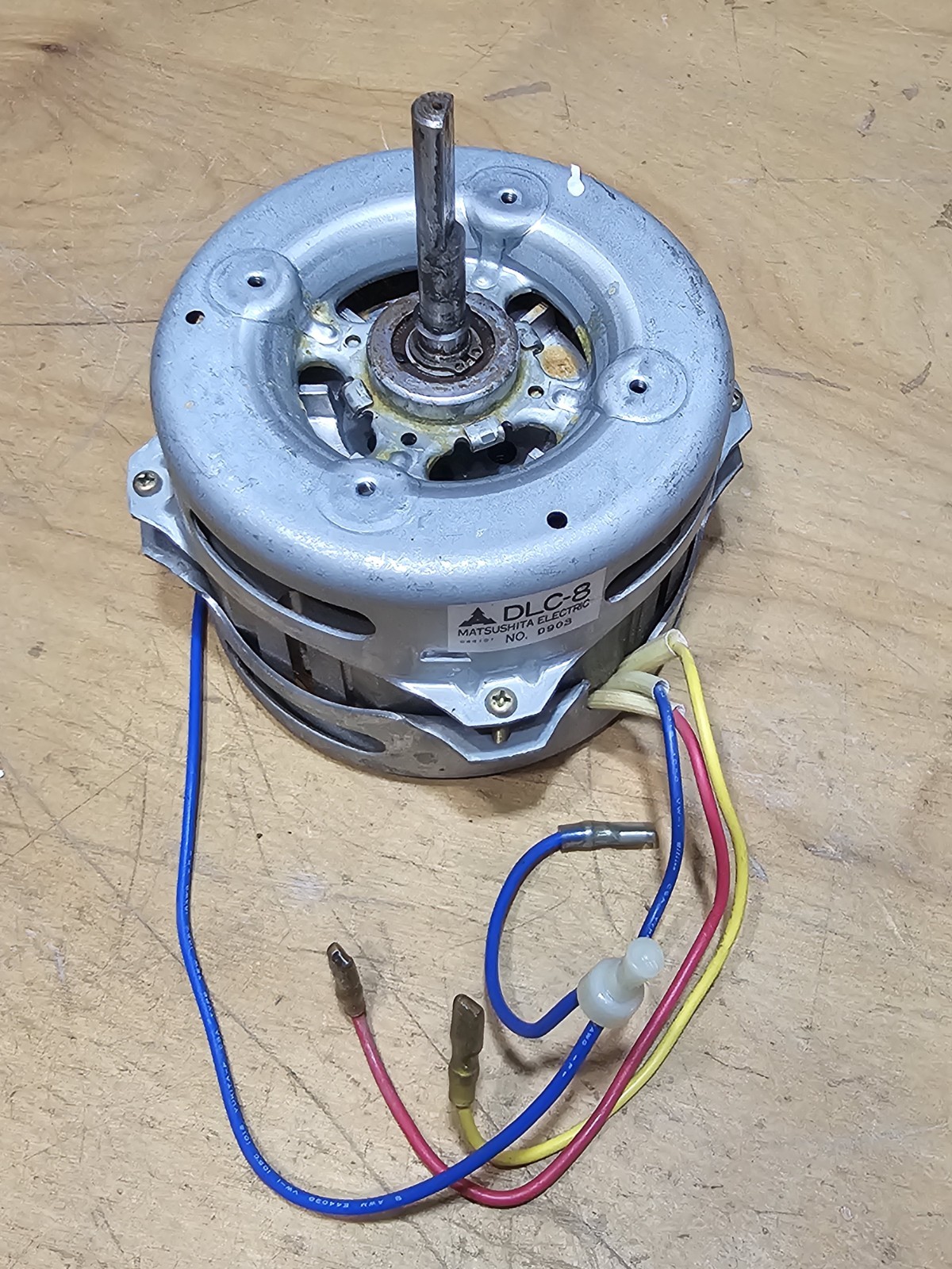 CUISINART FOOD PROCESSOR BLENDER DLC-8E PART MOTOR NO HOUSING TESTED & WORKING!