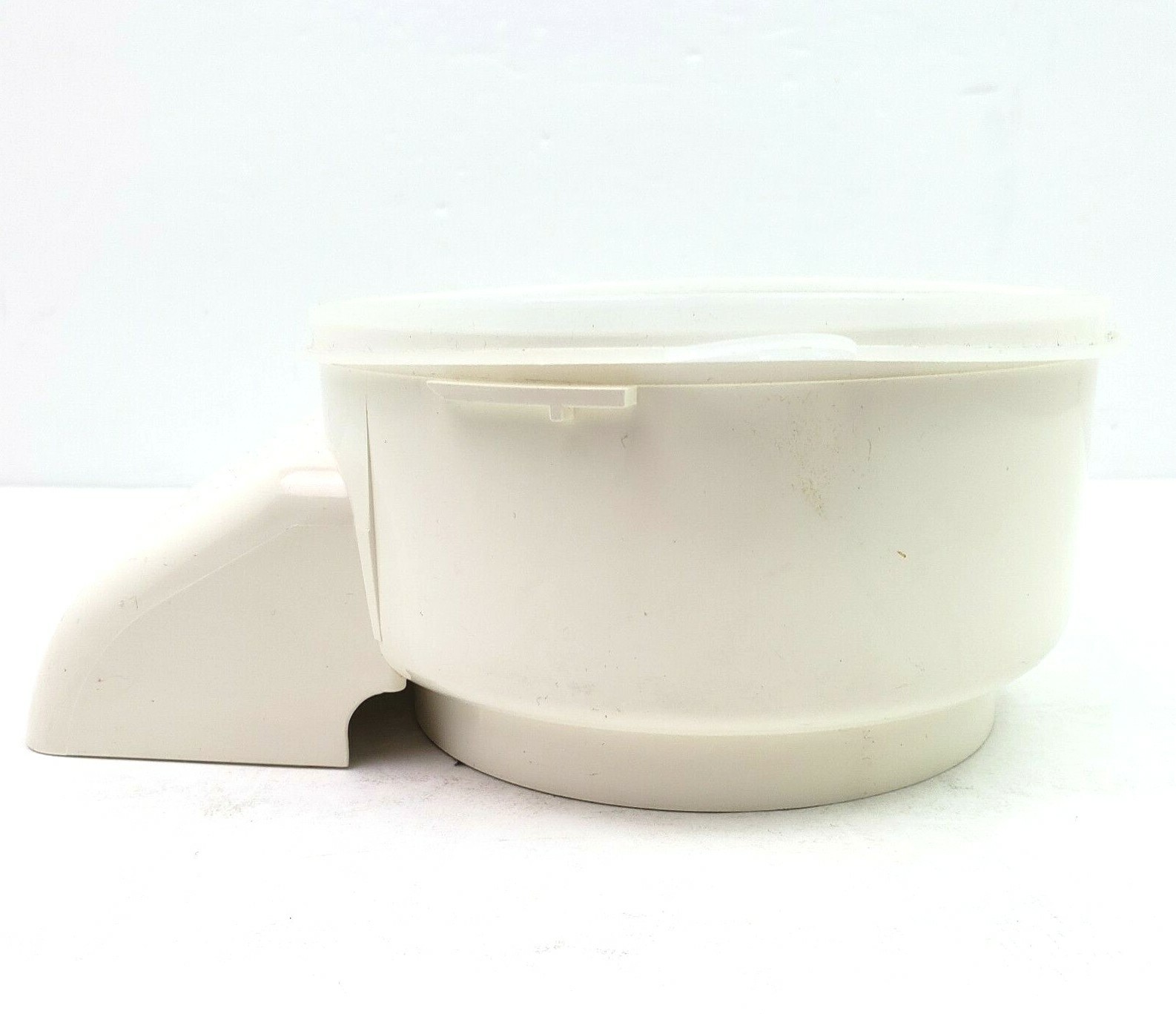 Sunbeam Oskar Food Processor 14081 Salad Cheese Grater Chute Replacement Parts