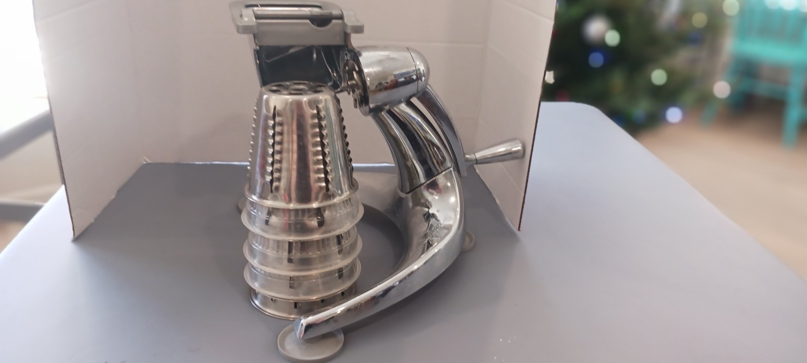 Saladmaster V Machine Food Processor 5 Cutters + Double Walled Mixing Salad Bowl
