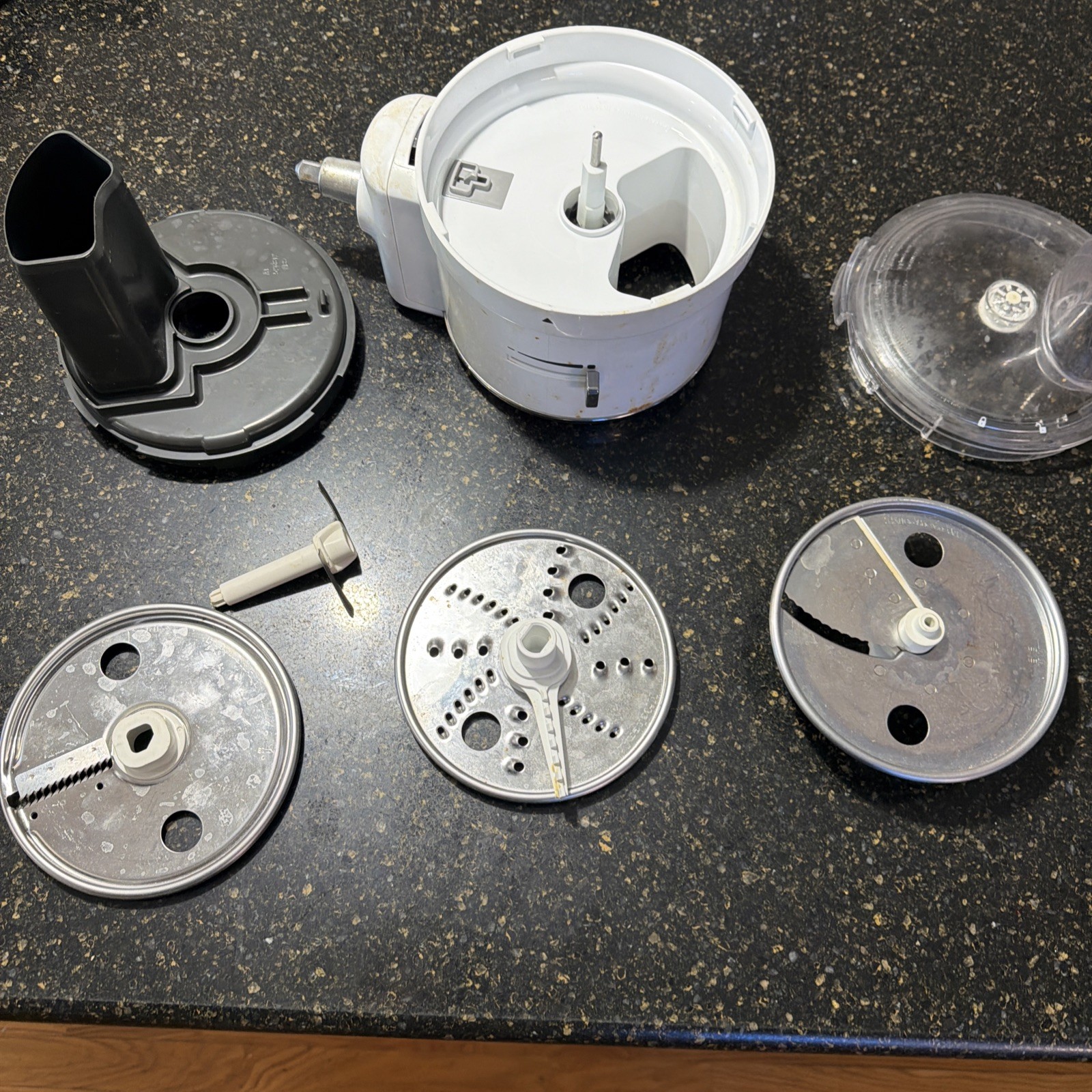 KitchenAid ARTISAN model Food Processor KSM1FPA or KSM1FPA – Hardly Used!