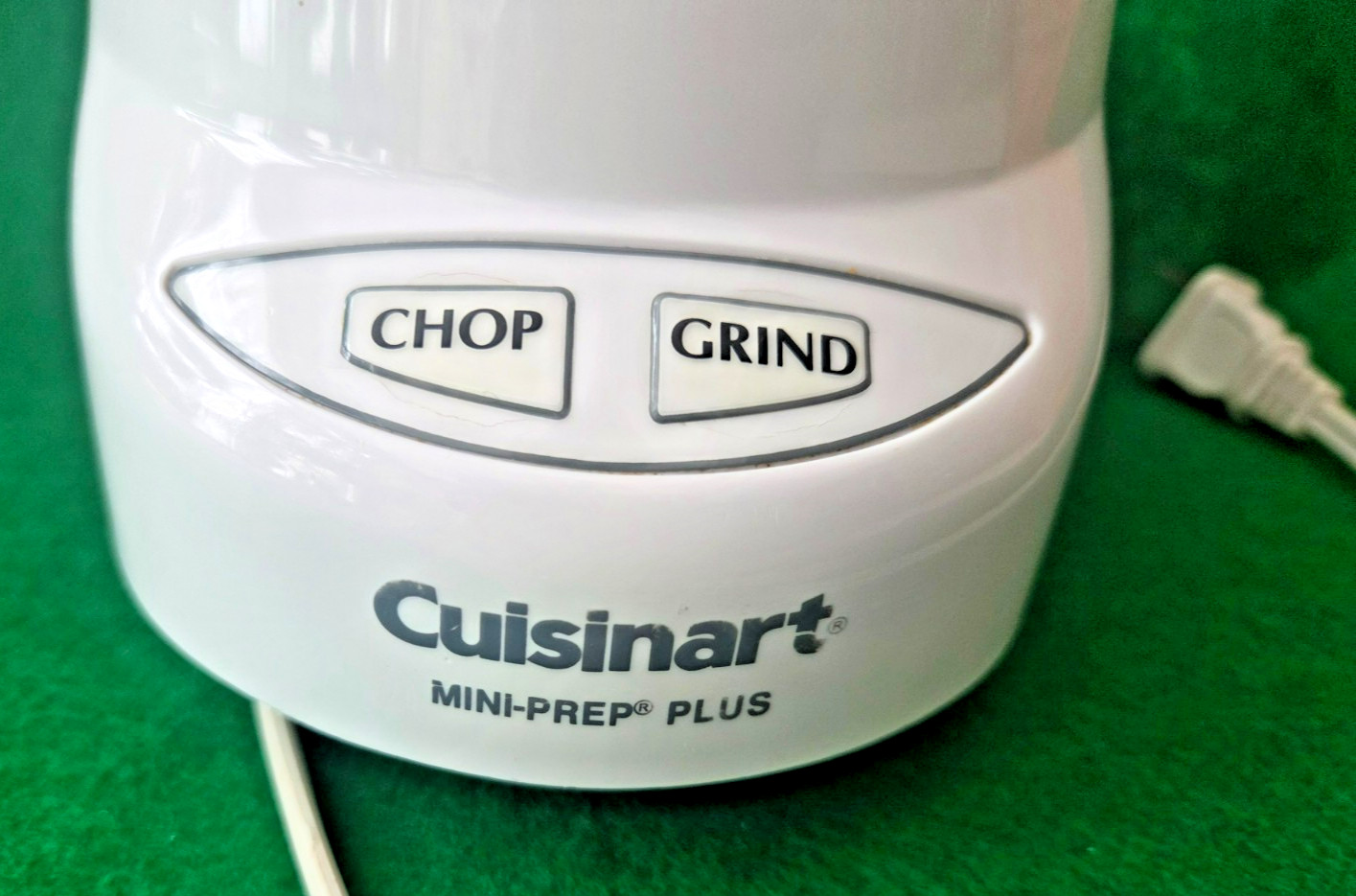 Cuisinart MINI-PREP PLUS DLC-2A / DLC-2AC – Motor Base Only – White – SWEET ITEM