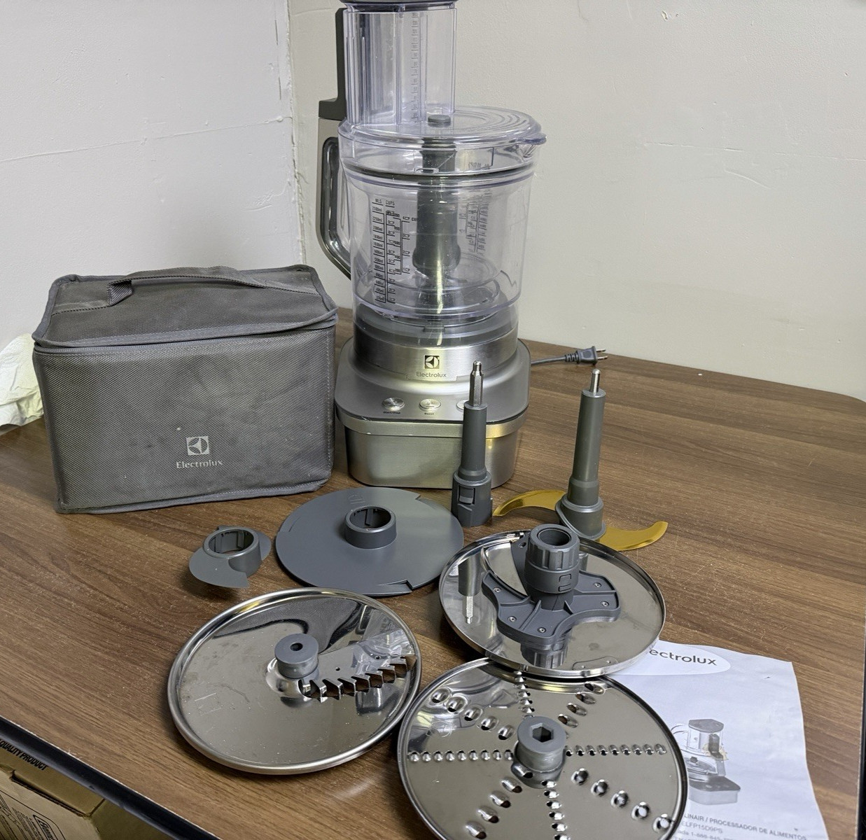 Electrolux Food Processor Masterpiece Collection with Attachments Cord Keeper