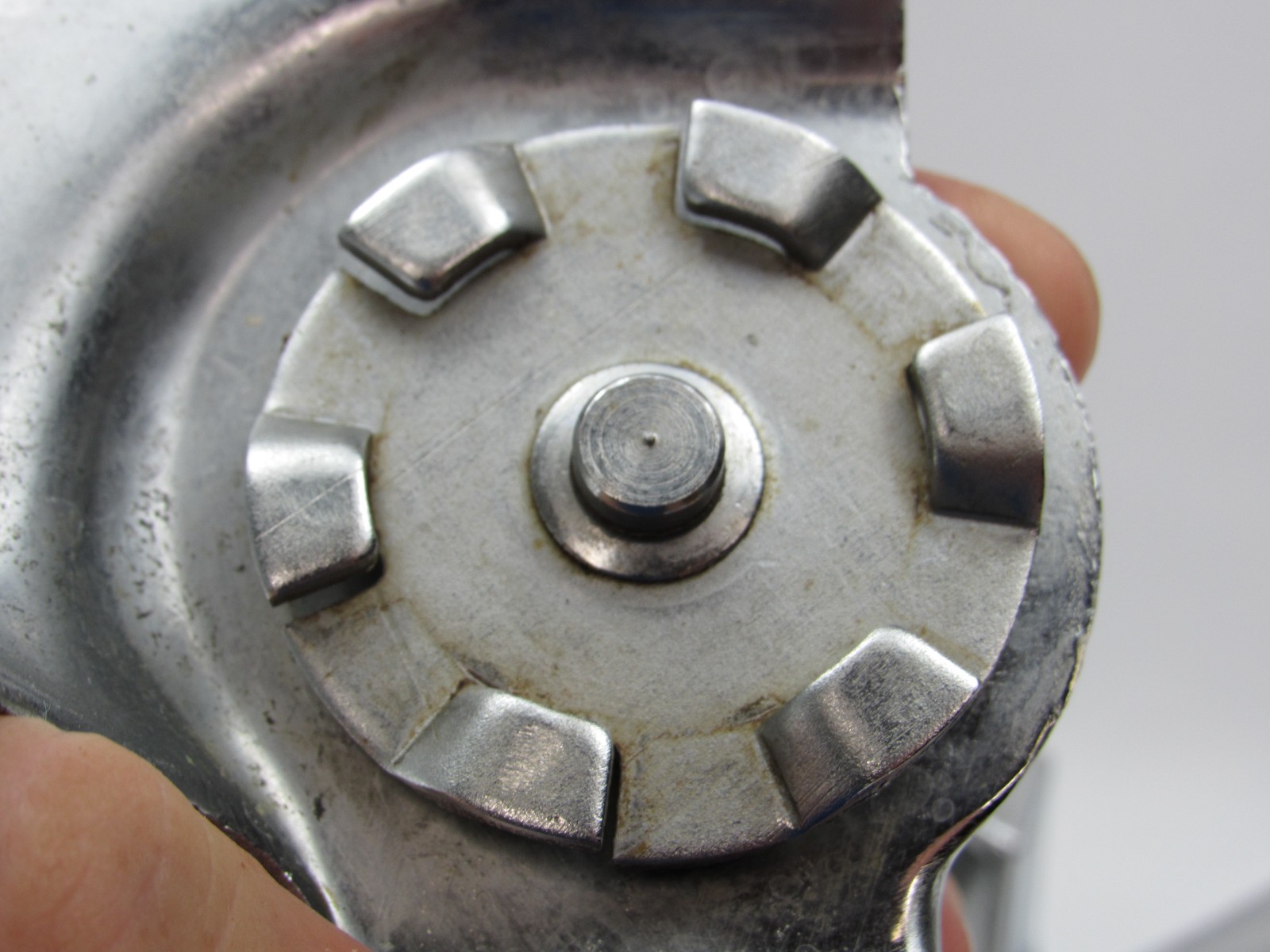 Vintage Saladmaster Food Processor Chopper Shredder Chrome 5 Cones