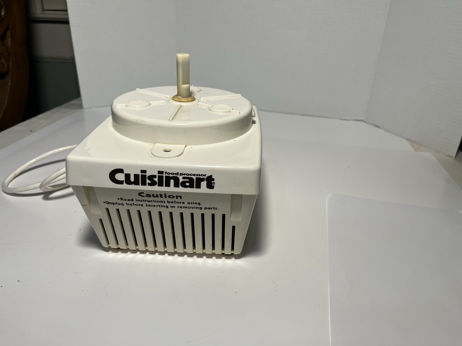 cuisinart food processor Model CFP. 9. 115V. 60HZ Untested Parts Only