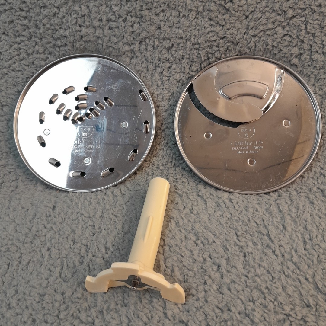 Cusinart Circular Blades DLC-837 Grating + DLC-844 Slicing for DLC-8M And Post