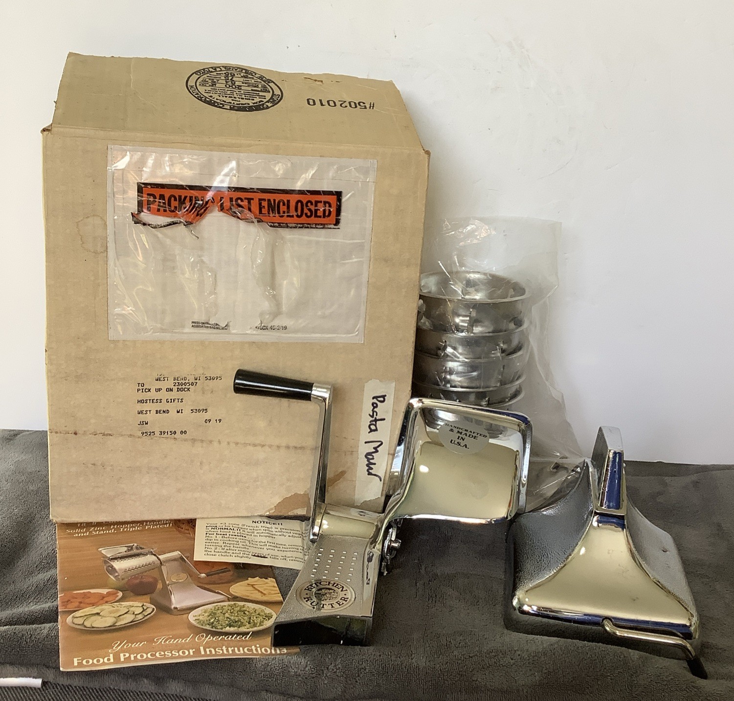West Bend Kitchen Kutter 4 Cones Manual Food Processor Made in the USA