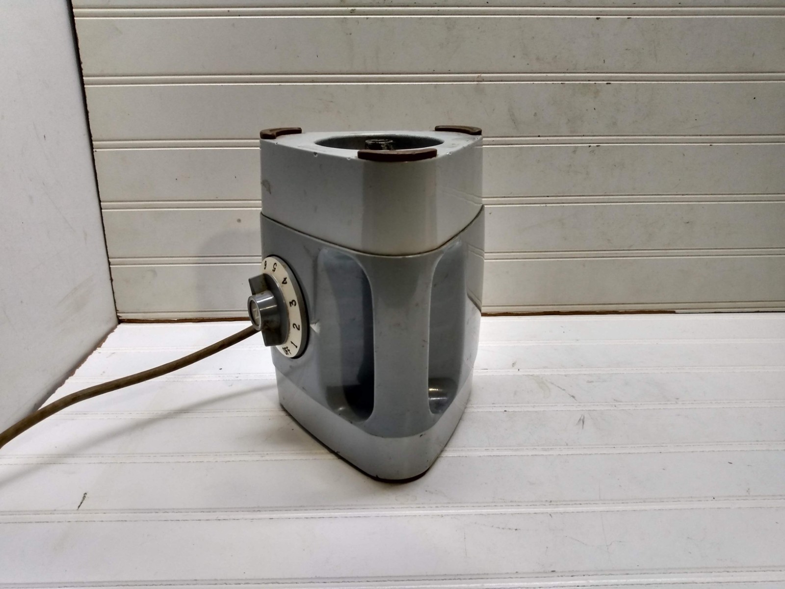 NuTone Food Center Processor Blender Counter Top Power Motor Base Model 100 Only