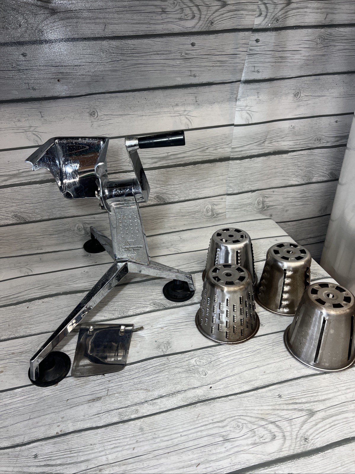 Vintage Saladmaster Hand Crank Food Processor w/ 5 Cones & Guard