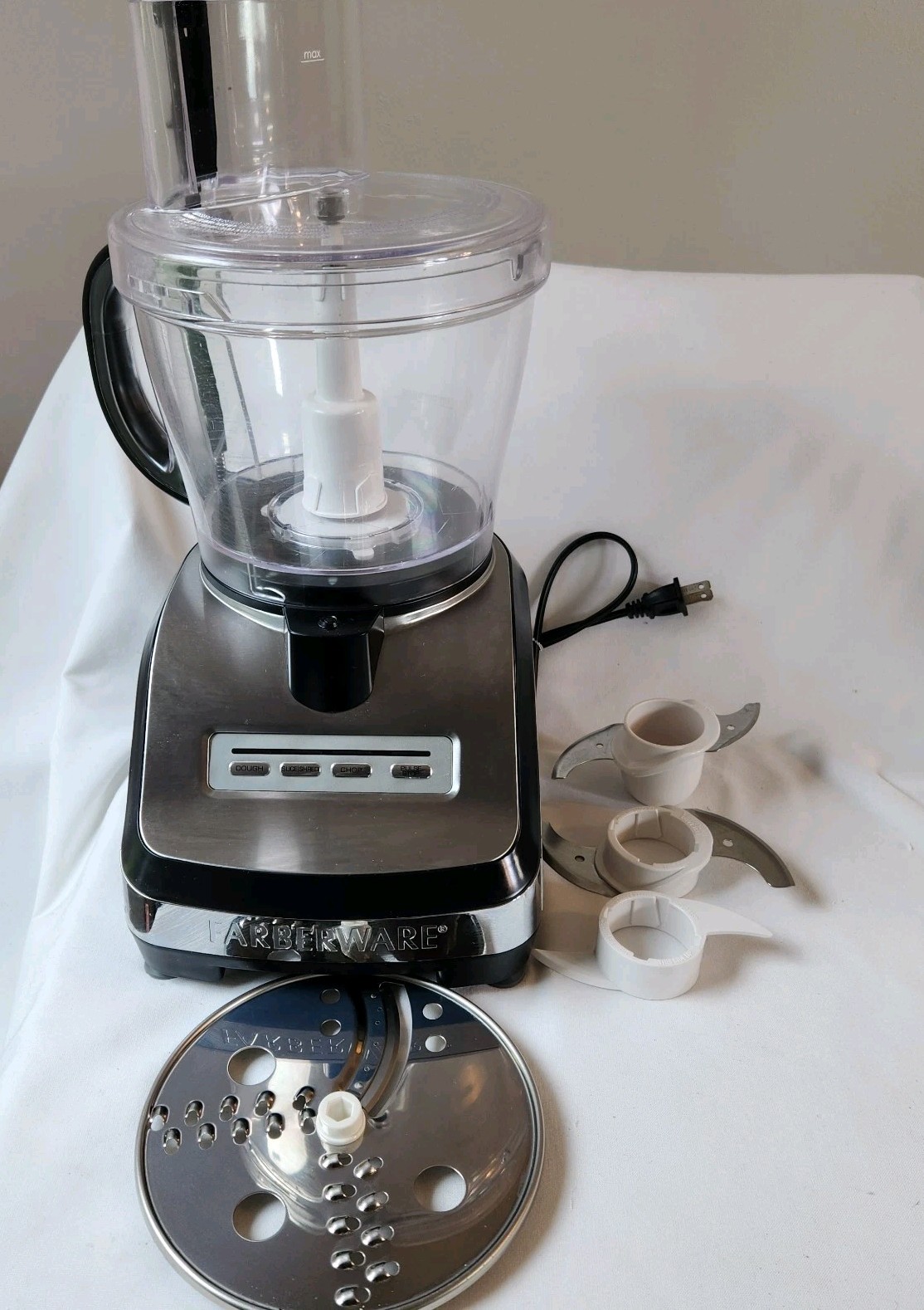 Farberware 12-Cup Food Processor 550W FP3000 FBS 4-Cup Nested Bowl Set