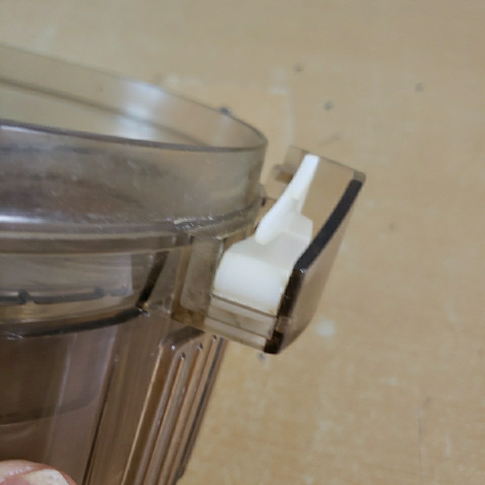 Vintage Cuisinart DLC-7 Super Pro Food Processor Works Great (Stress Fracture)
