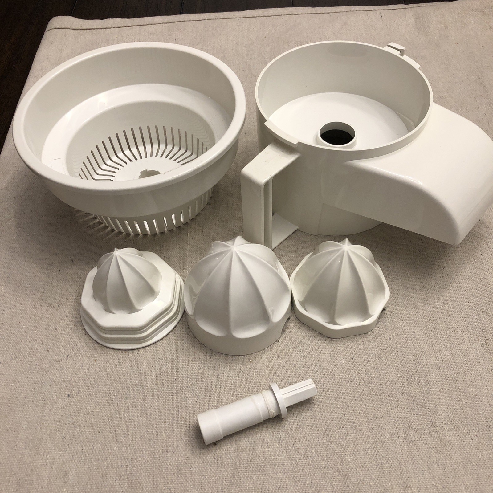 Cuisinart Little Pro Plus Food Processor Citrus Juicer Attachment
