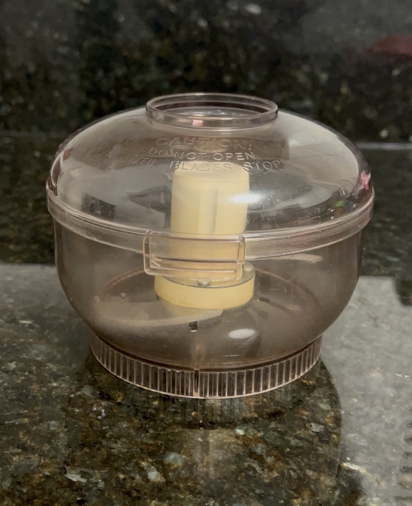 Sunbeam Oskar 14081 Processor Chopper Bowl W/ Lid & Blade Replacement Excellent!