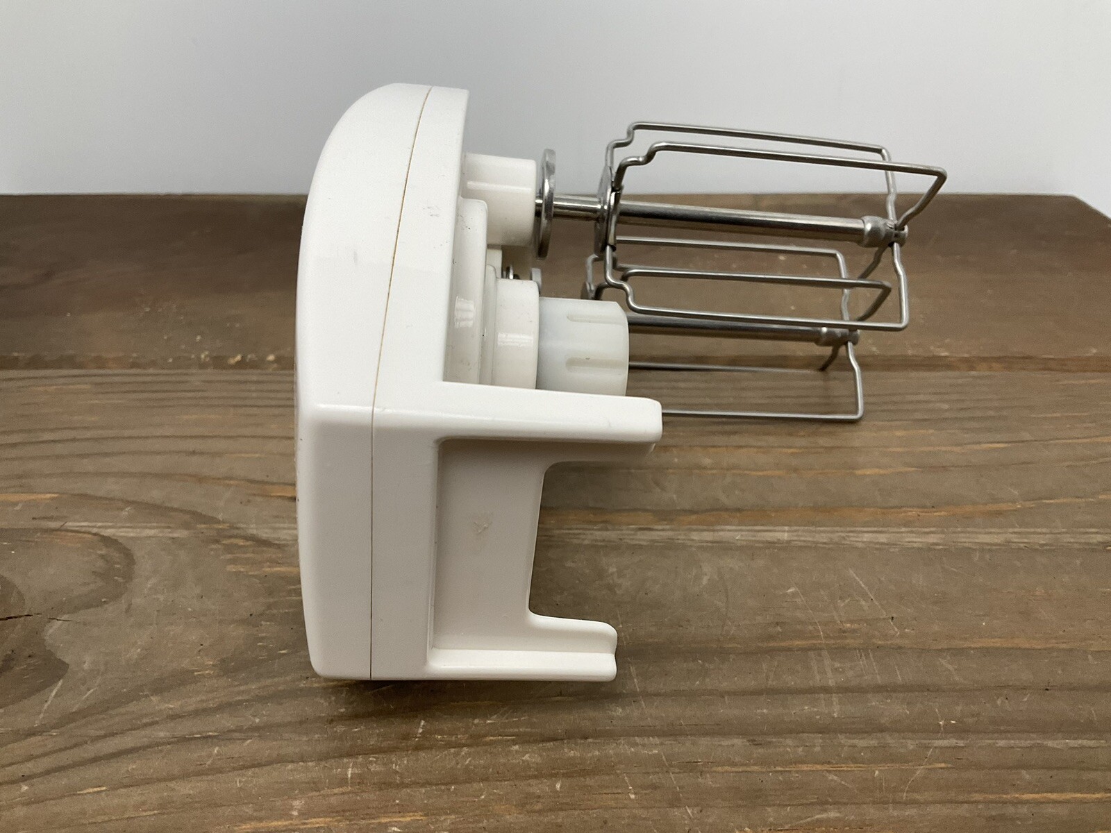 Cuisinart Whisk Attachment Base and 2 Wire Beaters DLC 457 For DLC7